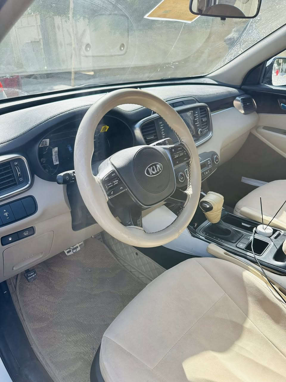 سورنتو. للبيع موديل 20. سياره خليجي 6 سلندر. كراسي 2 كهرباء. وجلد بقلاوة  ماشيه 88 الف السعر 260. او مراوس موديل 25 مكاني النجف الاشرف.


**إذا كنت صاحب هذا الإعلان وتريد حذفه لأي سبب، رجاءا أرسل رسالة إلى الدعم الفني**