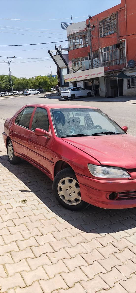 بيجو موديل ٢٠٠١ صبغ عام لجماليه بدون ضرر
الشراي يتصل 
***********
سعر ٢٥$
