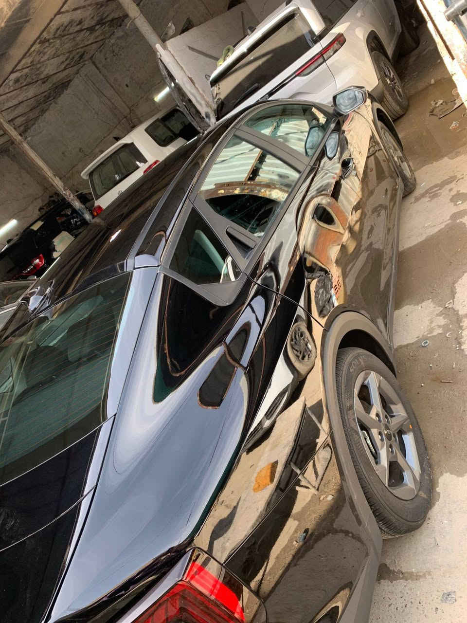 السلام عليكم
كيا كي فور 2025  LX
نص مواصفات 
ماشيه 7 الف
دخول جديد السياره بأسمي
حادثها تبديل قطعتين جاملغ اليمنه والبنيد خشم الشاصي مصلح موجوده بغداد الشالجيه
سعرها 145 ورقه بيها مجال بسيط 
للاستفسار الاتصال 
***********
