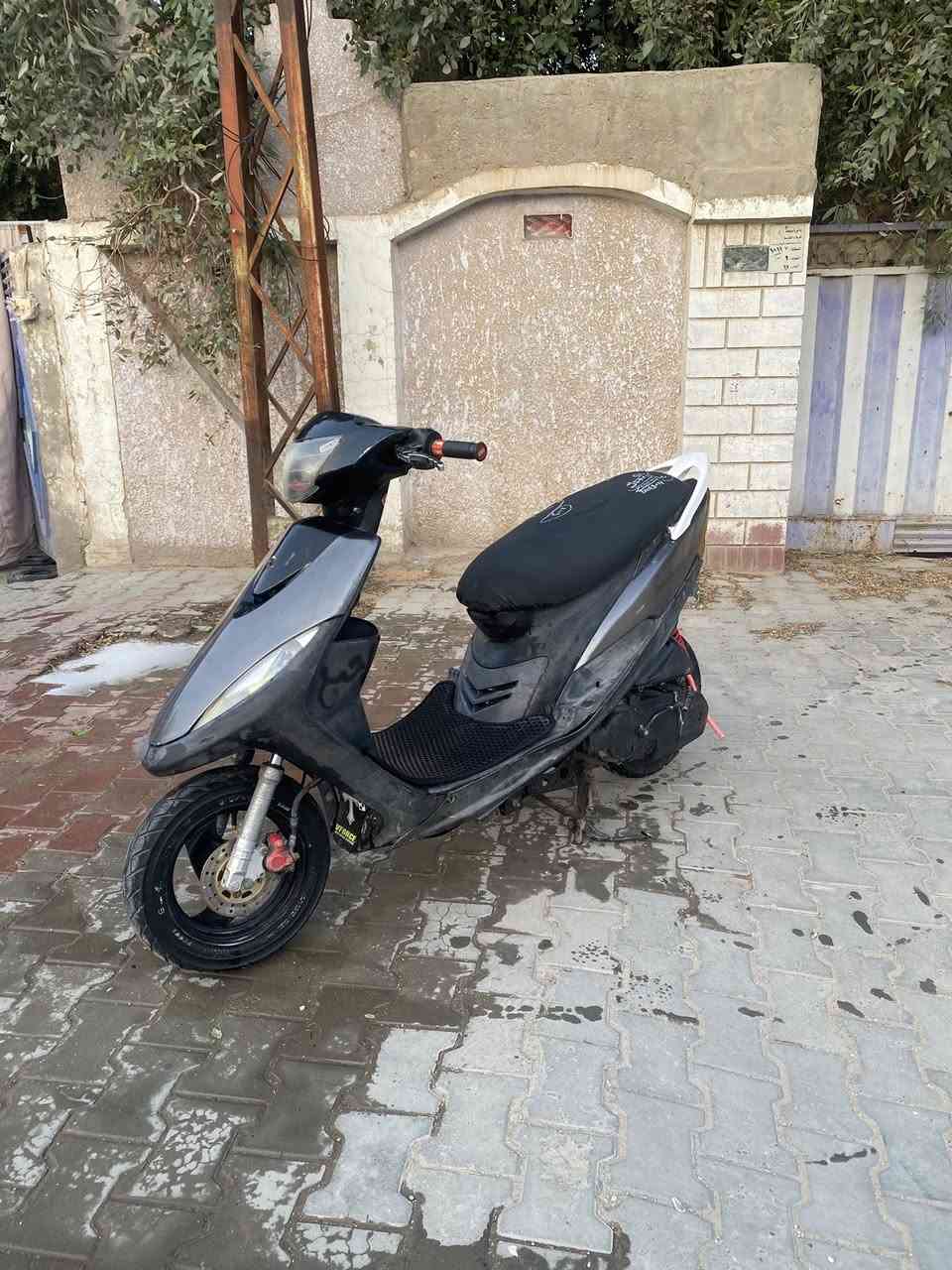 سلام عليكم ماكس عدله البيع دراجه ذابله طابوكه حاويه بلاد ٤٩غراضه مختمه بس مو ختم واحد دراجه خير من الله مكينه حلوه بيه صدر رياضي بيه يدات رياضي غراض مال حاويه سعر دراجه مال متوازي بيع مستعجل السعر ٤٥٠او بيه مجال دراجه كشي مابيه هاذ رقمي التوصل ***********
