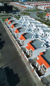 بيت للبيع بمجمع اسد بابل  جاهز للسكن  بمساحة 200م عالشارع الرئيسي وبسع...