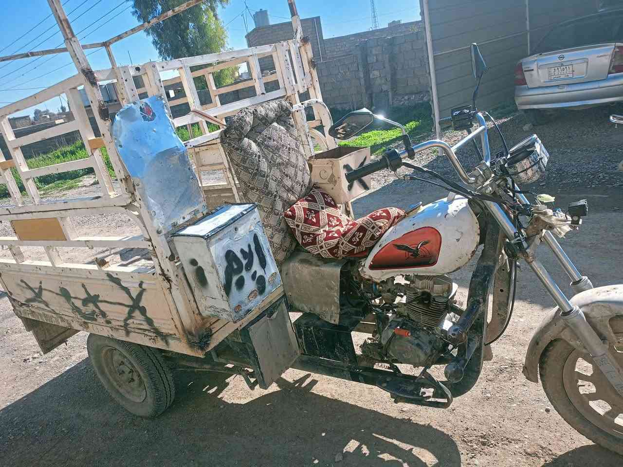 سلام عليكم ستوته للبيع ستوته نضيفه سلف نكره هندر كلو شرط كهربائيات شغاله بس البودي بي خيسان شويه بس يتعالج السعر 500وبيه مجال الرقم ***********والخاص مفتوح المكان قريه السفينه جنوب الموصل
