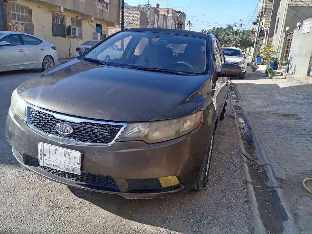 السلام عليكم
كيا سيراتو هاش باك 2012
مكينة كير حدادية مكفولات 
لون سيارة //جوزي بني
رقم سيارة // قادسية ديوانية 
شاشة // لمس
كاميرا خلفية 
مري شفط 
مري تحكم كهربائية
داخل لونين 
ارضية مغلف جلد 
ويل كب 
تدفئة وتبريد 
سنترلك 
جهاز انذار
محرك 1600 دوش 
حدادية كاملة 
السيارة جاهزة من جميع النواحي
السعر98وبيها مجال
للاستفسار الاتصال على الرقم واتساب  اتصال 
 ***********
