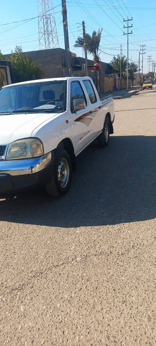 سلام عليكم نيسان 2014 ميسان مصفره غرامات وضريبه مكفوله بيها باردات بصيطه تبريد وتدفئ تخم تايرات ديامه كامله  سعر 120 بيها مجال ***********
