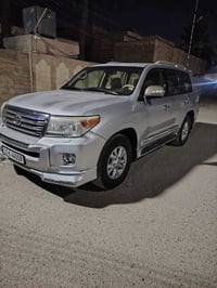 لاندكروز • ٢٠٠٨ • رقم بغداد انكليزي