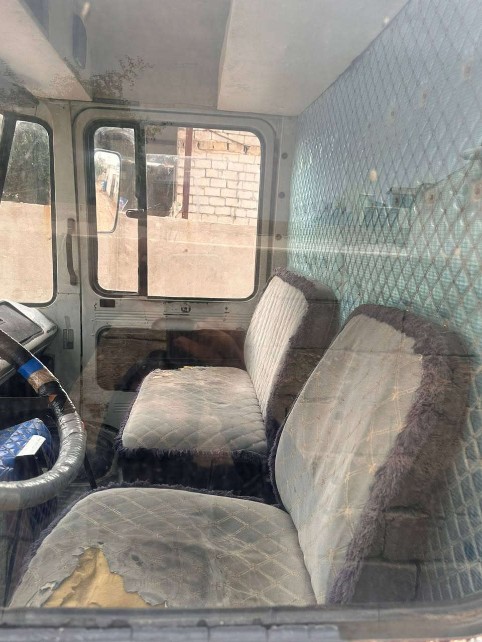 السلام عليكم اخرس للبيع موديل 81 ماكينه لا صرف ولا بخار ستيرن باور بريك هوا اكشن دبه مكاني نجف مكلف بالنشر رقم راعيها ***********
