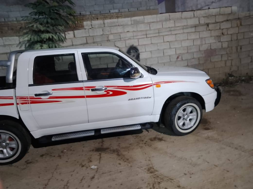 بيكم كراند موديل 2018  سياره مكفوله من صبغ أو معجون سياره نضيفه حيل تبريد تدفه كله فول رقم بغداد عرضه 77 بيه مجال بسيط
استفسار ***********
