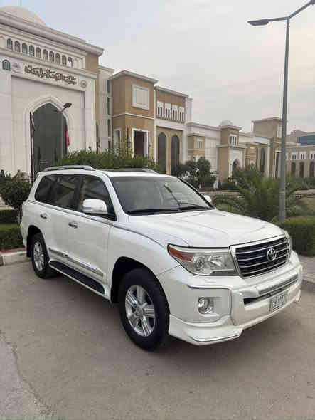 سلام عليكم اخوان ..لاندكروز جكساره للبيع موديل 2012 رقم بغداد الماني مشروع وطني بسمي اخوان السياره نظيفه جدا وكولشي علا البلاد مكينه كير مكفولات صدر امامي خلفي كفاله غرفه على البلاد تبريد ثلاجه  كشره ايظا كفاله عامه عد نص باب صبغ فقط اثر شخط بسيط فقط اخوان السياره بريم يعني فول مواصفات سلايت روف طكتين كشنات كهربأ كامره وشاشه وتبريد تلاث قطع وتحكمات ستيرن وشفتات سرعه وغرفه صاج داخل قرميدي واربع بصمات انارة  ترحيب مري شفط وأشاير بالمري وعدسة زنون بلاد وثلاجه وبعد بيه مواصفات اخوان لسعر 335 ورقه وبيه مجال بسيط لشراي يتصل *********** ..... *********** ولمو شراي يرفع لمنشور بكلام طيب مثله ..
