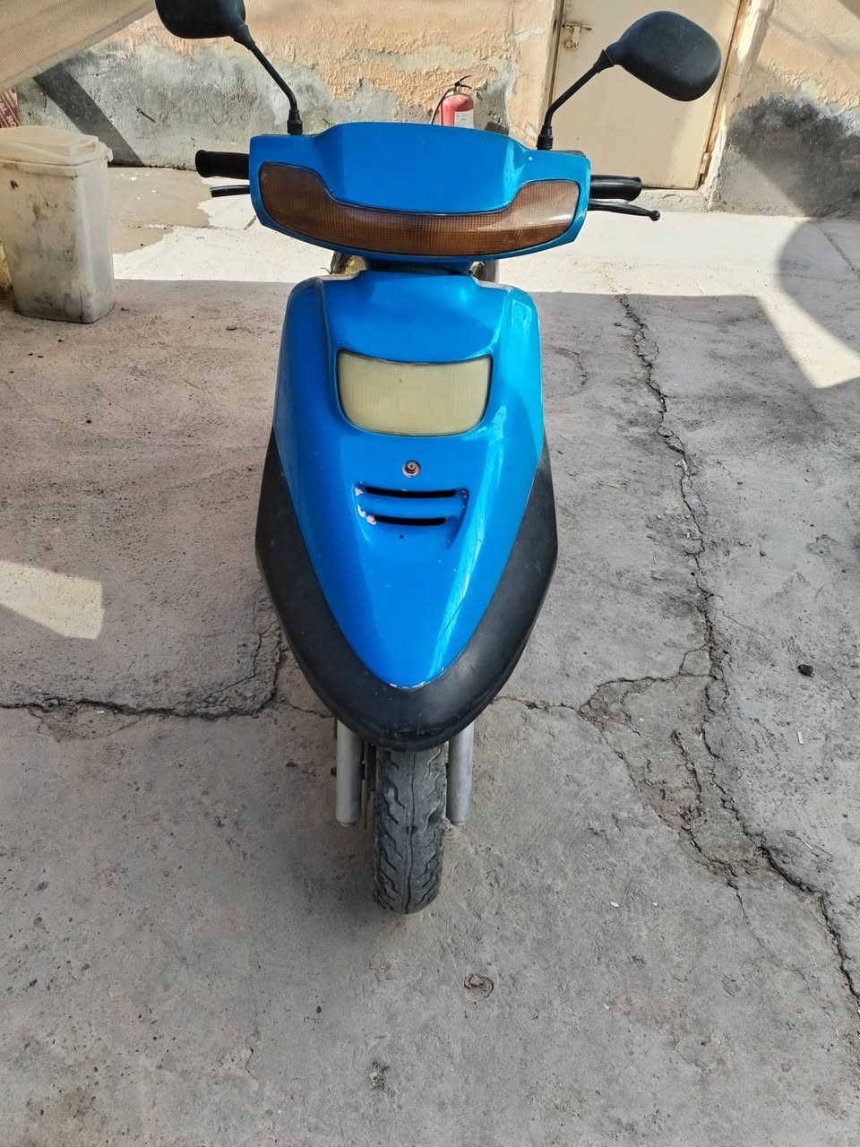 دراجه فراشه ياباني للبيع كاملة من كلشي اي نقص مابيه بس كتف الشحن ظعيف الشراي يتصل *********** اويجي خاص مكاني كاطون الرازي قرب جامع عبدالله مبارك السعر٤٠٠ اوبيه مجال ٠
