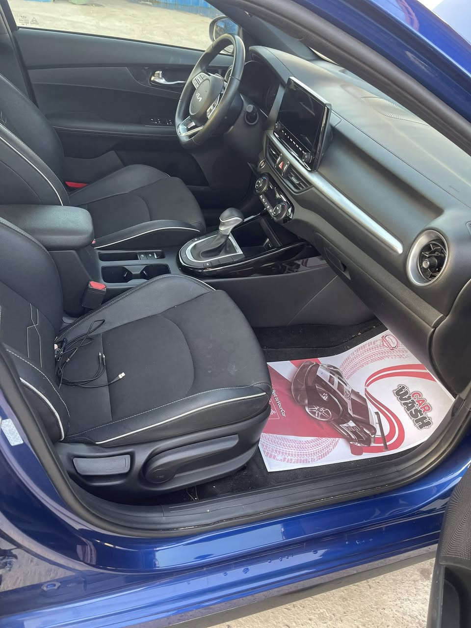 السلام عليكم 🤝
للبيع كيا فورتي جي تي لاين 2024 بصمه
📍مكان السيارة بغداد البياع
ماشية 4000 الف ميل
 دخول جديد مرقم بغداد بسمي 
 مواصفاتها :
⭕️ بصمة 
⭕️ تشغيل عن بعد 
⭕️ محرك 2000 دوش المرغوب 
⭕️ صندوق ذكي (مجرد تتقرب منه ينفتح تلقائياً )
⭕️ فول تحكم استيرن 
⭕️ رادارات جانبية 
⭕️ حساسات امامية و خلفية
⭕️ كشنات جلد gt line
⭕️ تبريد لمس
⭕️ مناخ منفصل 
⭕️ شاشة كبيرة (GT Line بلوتوث وكار بلاي )
⭕️ كاميرا دوارة 
⭕️ طخم تايرات جديد
⭕️ شاشة اعطال 
⭕️ المحافطة على المسار 
⭕️ قيادة شبه ذاتية 
⭕️ ستيرن حرف D 
⭕️ نظام النقطة العمياء 
⭕️ إنارة ترحيبية بمجرد التقرب من السيارة 
وبعد بيها هواي مواصفات 
🔴الضرر صورة جاملغ خلفي جهته اليمين مرفقة بالمنشور 
السعر السيار167
للاستفسار واتساب فقط  ***********
ملااااااحظة غير متواجد ع فيس بوك

