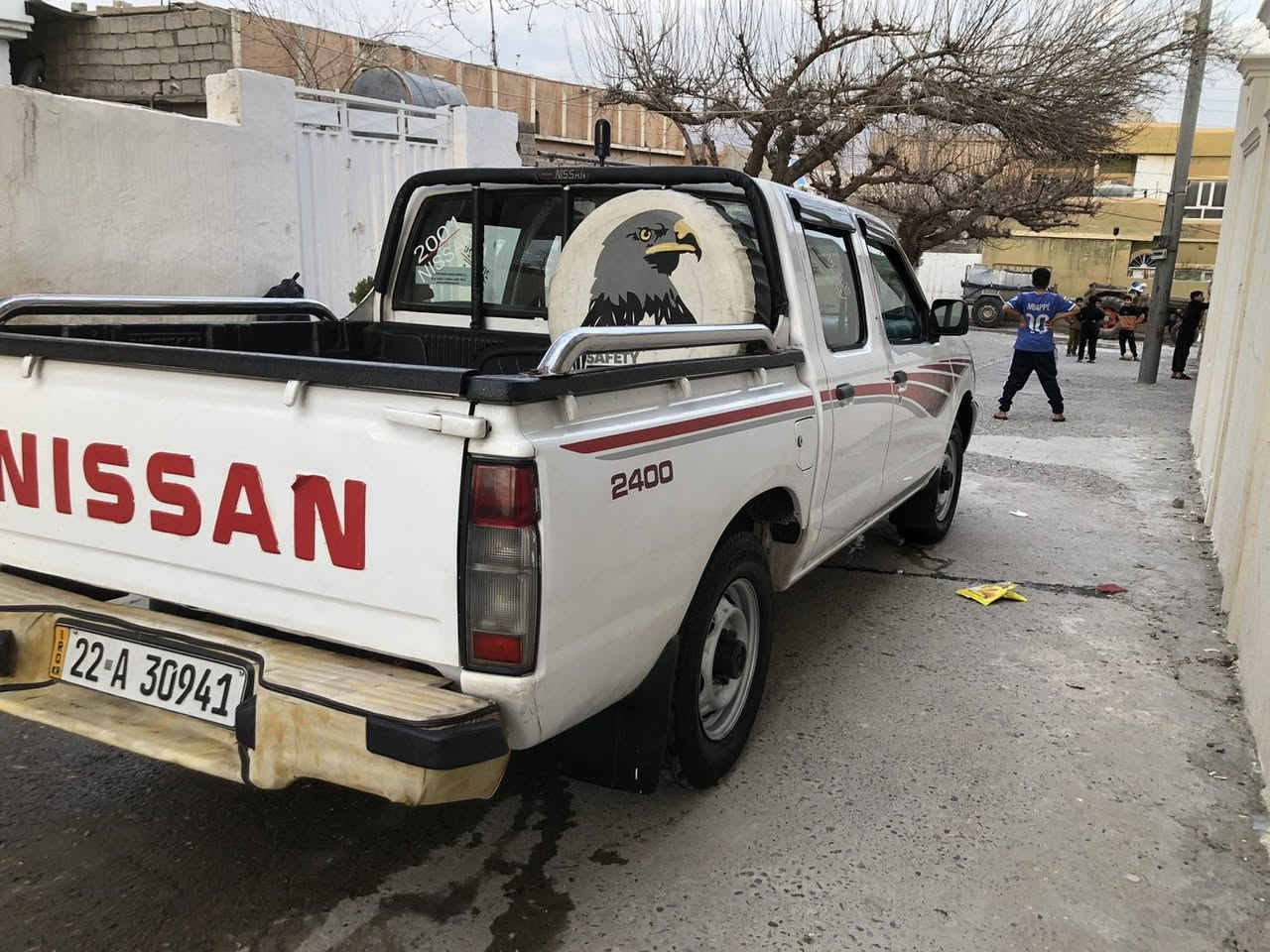 لەسەر ئیزنی ئەدمین
2001 تەبرید و پاوەر سەیارەکە غازە پارچەیەکو دو پەڵە بۆیاخ بێ ناو گرتن بێ تەقەو ڕەقەیە چوار تایەی تازەی لەژێرە سعری 85 مەجال  
***********
