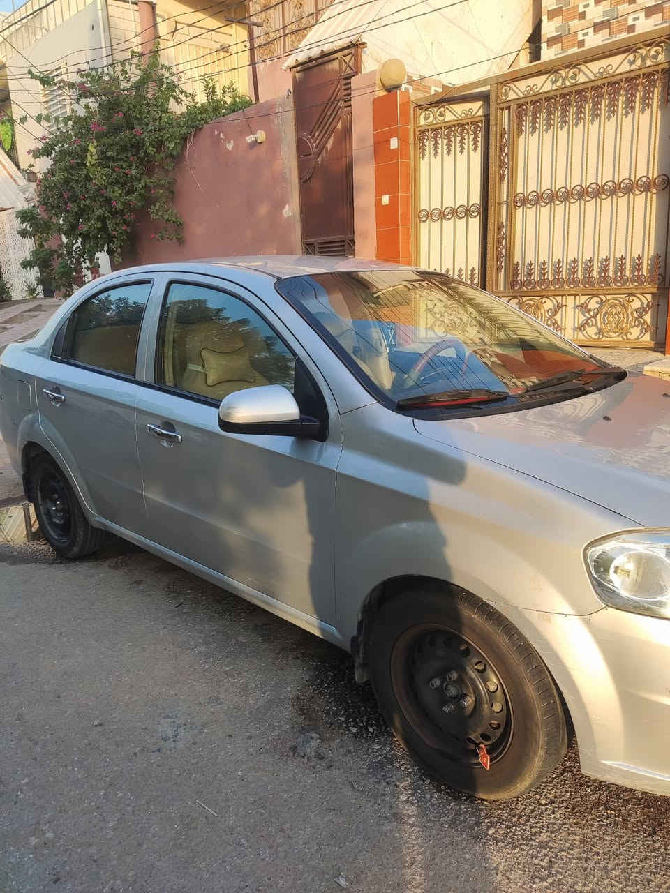 سيارة افيو موديل ٢٠١٦ سنويه ل ٢٨ باسمي رقمه نجف السيارة كلش حلوه ونظيفة جدآ
كفاله مكينة و كير 

تبريد شغال وكلش حلو 

 السيارة بيها جاملغ مبدل جهة السايق بدون دواخل وصور كدامكم 

الحدادية كله جديدة مبدله اصلي كوري حتى المشط و الدبلات لان اني من شتريته ما خليت بيها نقص يعتب لان ما بالي ابيعه بس الله رزقني واريد اخذ احسن منها 

ما بيها لا تنقيص ولا تبخير ابد تجي وتفحص اني مداريها دهن و ماي أصلي كلش محافظ عليها 

سعره بي مجال قليل 

امانة الله ورسولة السيارة حلوه ومال جناي


**إذا كنت صاحب هذا الإعلان وتريد حذفه لأي سبب، رجاءا أرسل رسالة إلى الدعم الفني**