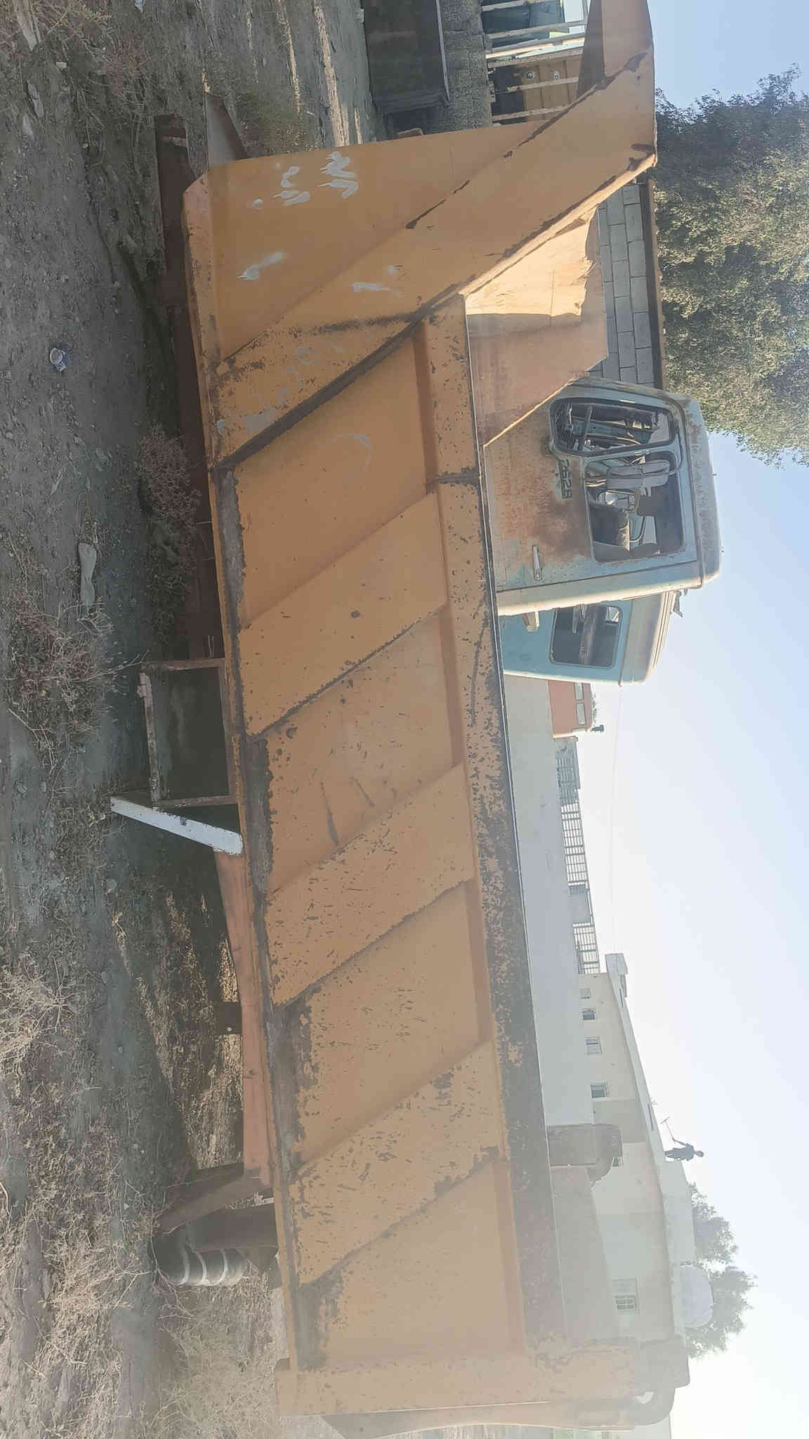 سلام عليكم للبيع بدي مال تك عمل نضيف جكه الماني تفصال كوم جدعه مكانه الفلوجه *********** 
السعر 3ملاين وبي مجال
