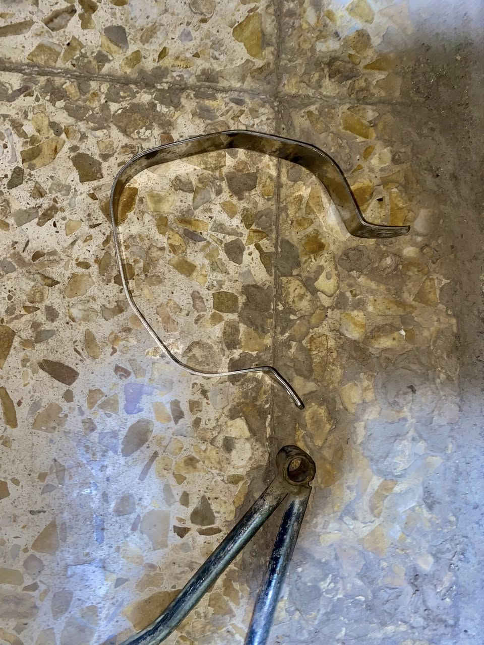 سلام عليگم 
صالنصة تـوبو اصليه للـبيع
مكان ديوانية حي لعسكري 
ليريده يراسلني خاآص


**إذا كنت صاحب هذا الإعلان وتريد حذفه لأي سبب، رجاءا أرسل رسالة إلى الدعم الفني**