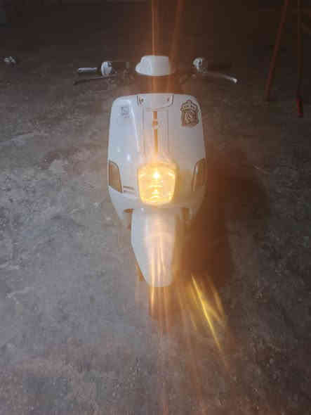 السلام عليكم
بوليس للبيع صار الها 8 اشهر نازله رمبه
دراجه بلادي كلشي بيها
كلشي شغال وبحاله الوكاله كهربايات سلف هندر شغال
عداد سرعه وبانزين شغالات
اشاير ودبل اشاره شغال
عنواني بغداد
السعر 600 وبيها مجال غير شي ذاكره اذا طلع غير هل كلام تاخذها وتروح 
الشراي اتصل وبخدمتك ***********
