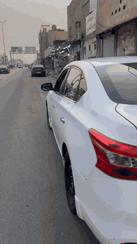 السلام عليكم نيسان سنتره 2018

كلشي موضح بالمنشور حدادة جديده داخلهة جديد

مستحقه درايم شفت ومشط

بيها قطعه وحده فقط البنيد 
  
سعر 100وبي مجال 
***********
