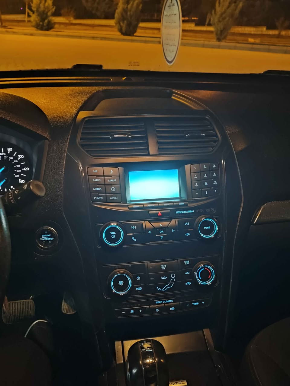 سلێمانی ..شاری مامۆستان
ئیکسپلور2019
2پارچەی پێوەیەکوشن کارەبا کامێراو حاسە
سوکان ڤۆلیۆم بەسمە
بەناوی خۆمەوەیە ٤٨٠٠٠ ڕۆشتوە
سەیارەیەکی جوان و بێعەیبە
160$
*********** Singapore
