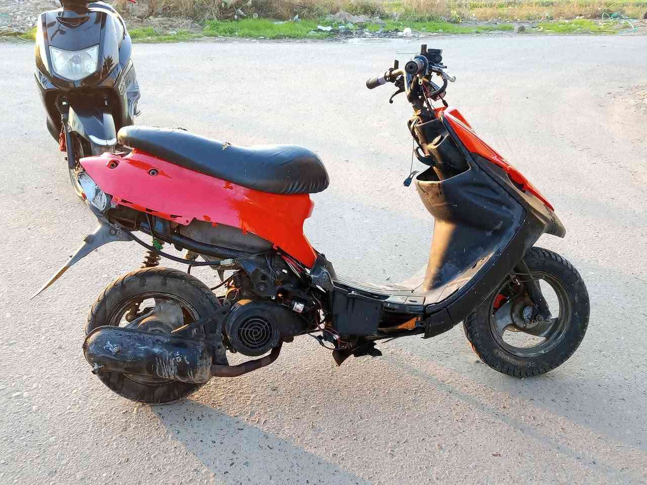 سلام عليكم دراجة بيجي سرعة80 طافية بيها كازكيت للبيع ب٦٥وبيها مجال العنوان بغداد الراشدية  قرية عباس العناد رقمي ***********
