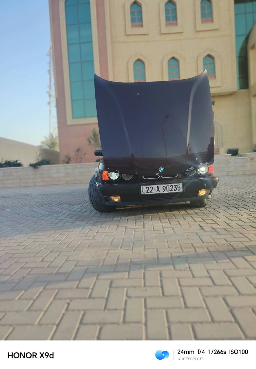 سلام عليكم بيئم ٥٢٥ موديل ٩٣ وراد يابان محرك كير شرط كهربائيات كلها شغالة تبريد ثلج مصبوغة جمالية بدون قطرت معجون شرط عل فحص رقم أربيل تحويل ثاني يوم السعر ٦٧ وبيها مجال قليل مكان صلاح الدين تكريت (((بيع فقط))) ***********
