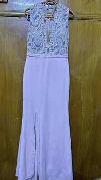 فستان • M/L • ما ملبوس