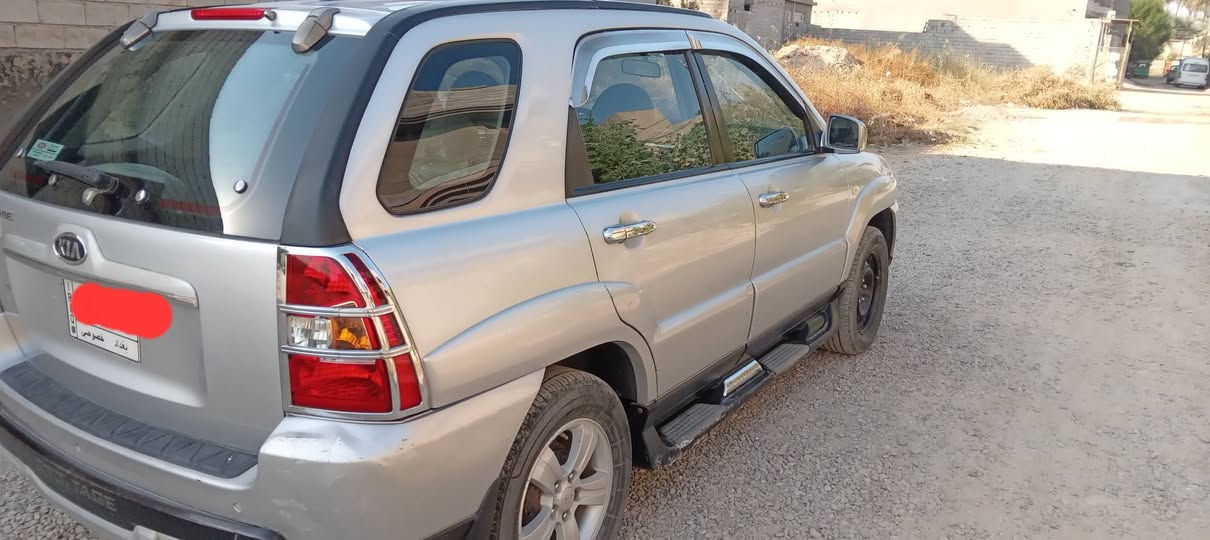 سبورتج ٢٠٠٩ كوري
مكفوله 

لا ضربه ولا صبغ كير

مكينه خير من الله تبريد صدر كله مكفول اوتو ماتيك السياره احلا من الصور تجي وشوف بعينك مكان السيارة ديالى بعقوبة 

سعر  مناسب بيها مجال للشراي 

رقم الهاتف ***********

