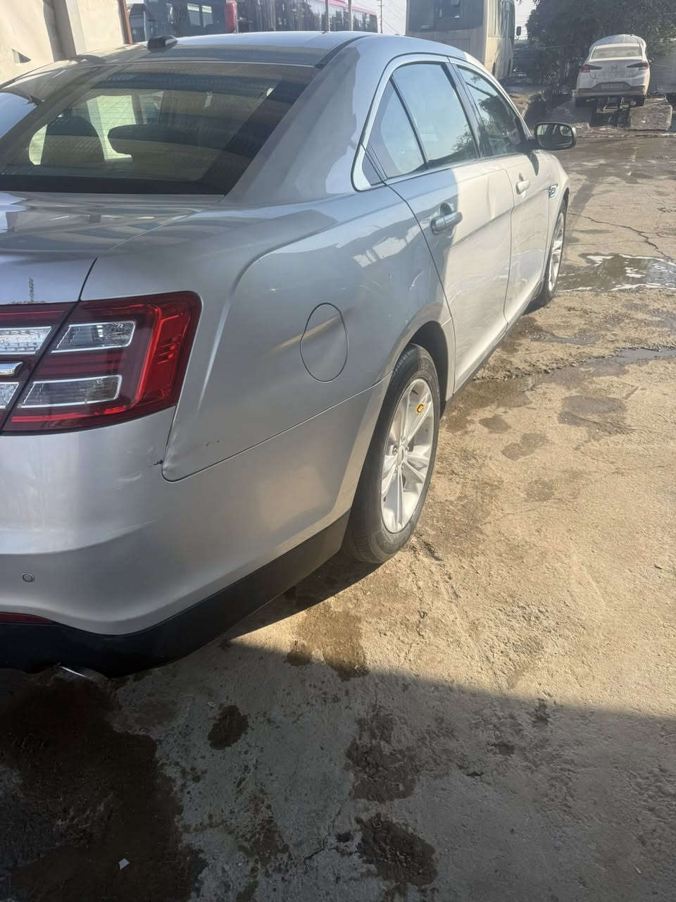 سلام عليكم فورد تورس موديل 2013/ خليجي مكفوله نقص بس صدر سعر 100$ مكان سياره الدوره /***********
