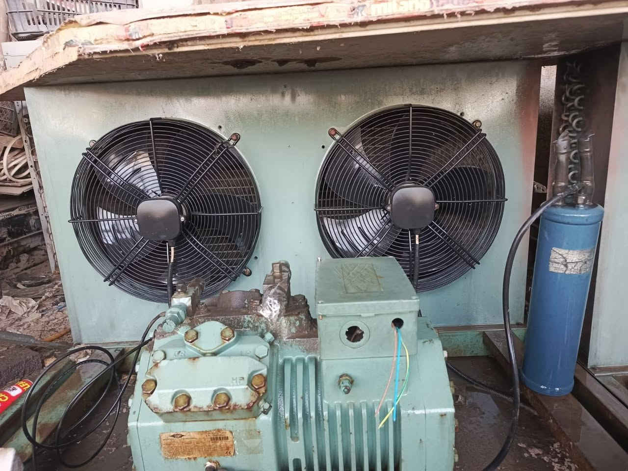 للبيع: سبلت بكج Compas حجم 15 طن (خارجية + داخلية)
​متوفر قطعة خارجية وداخلية ماركة Compas نظيفة جداً وبحالة ممتازة.
​تفاصيل العرض:
​كامل مع كمبريسر مستخدم: السعر 3 ملايين و100 ألف دينار.
​بدون كمبريسر (بدنة كاملة): السعر مليونين و500 ألف دينار.
​المواصفات:
​السعة: 15 طن.
​نوع الجهاز: بكج (داخلي + خارجي).
​الحالة: نظيف جداً وجاهز للشد.
​📞 للتواصل والاستفسار (اتصال أو واتساب):
***********
