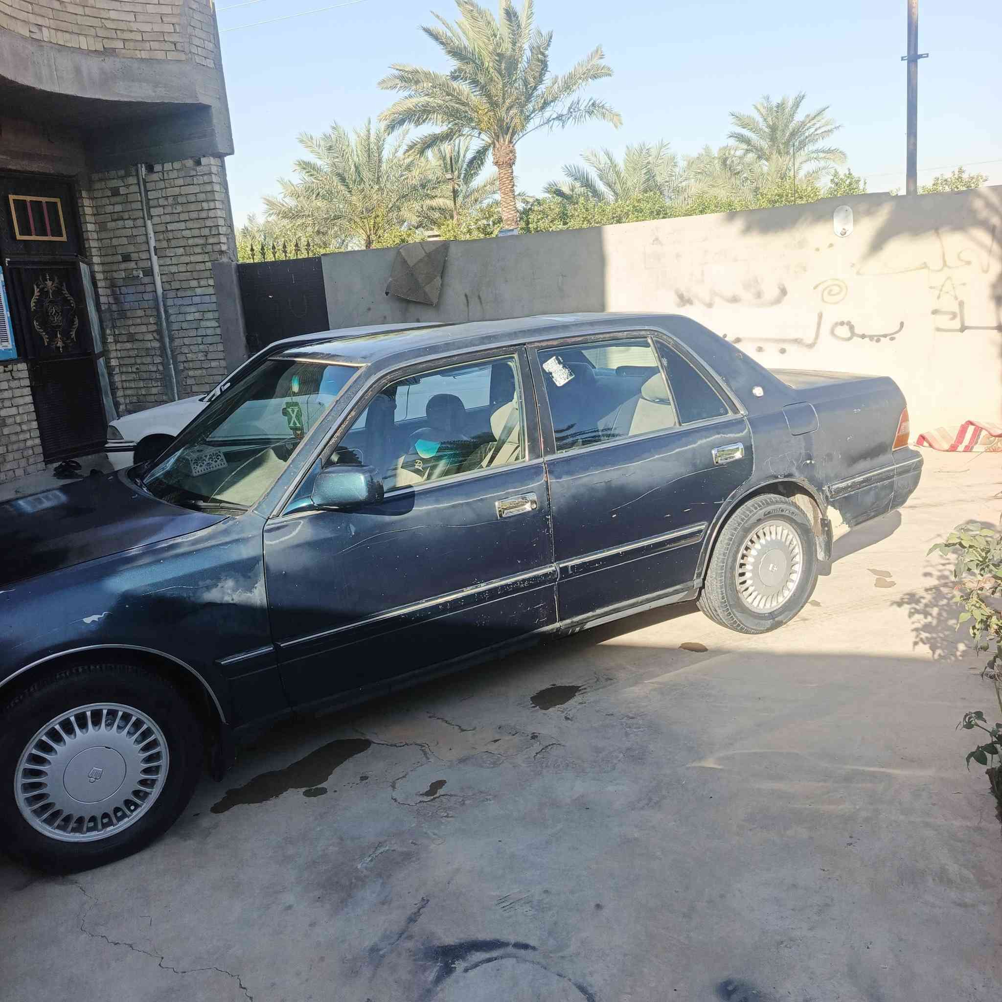 السلام عليكم راس الثور تكم موديل ٩٦ رقم ديالى مشروع وطني سنويه لحد ٢٠٢٨ محرك وكير ونجي بحاله جيده محور استيرن بيها ضربة بالتكمه الاماميه ومصلحه السعر ٦٠مكانهابغداد المعامل *********** أو *********** شرط تحويل وكالة مااسوي
