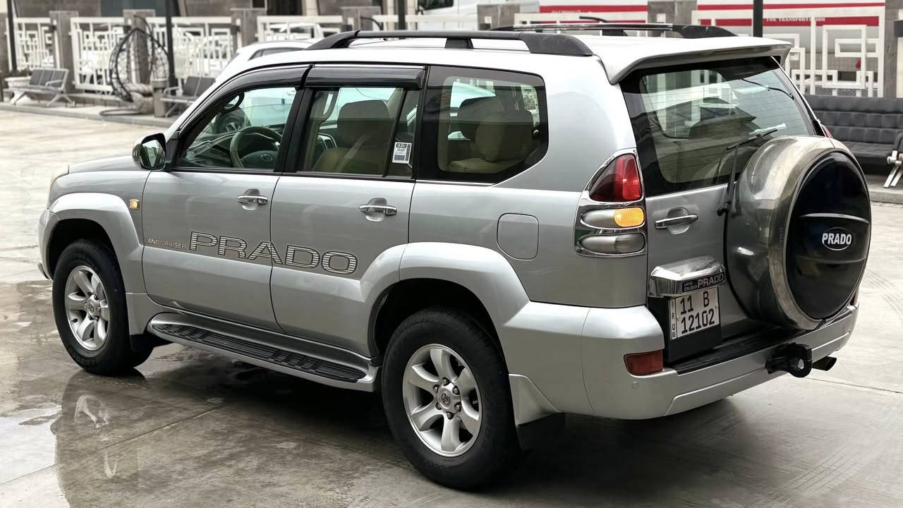 أسلام عليكم برادو مديل 2007 السياره بلاديه ومكفوله كفاله عامه شواصي ولغود مكفوله كير ومكينه مكفولات 
السياره 
فول واحد ع واحد
 محرك 6 سلندر 7 راكب 
السياره دبل تانكي فور ويل  
كشنات كهربايه 
3قطع تبريد السياره
فول مواصفات للأخير بسمي تحويل ثاني يوم
تخم تاير شاده جديد صدر امامي خلفي جديد
ما بيه برغي نقص 
السياره بيه سونارات ثنين الشراي ينتصل ويدلل دلال مكاني بغداد ام الكبر ول غزلان ***********
