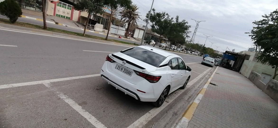 السلام عليكم 
نيسان سينترا 2021SV
محرك 20
كير أوتوماتيك  
السونار مرفق بالصور
رقم سليمانية 
لون ابيض 
عدد المقاعد(5)(جلد)
السياره نضيفه جاهزه
السياره مكانه كركوك 
السعر مناسب جدا🔥
رقم التواصل ((***********)) كركوك, العراق
