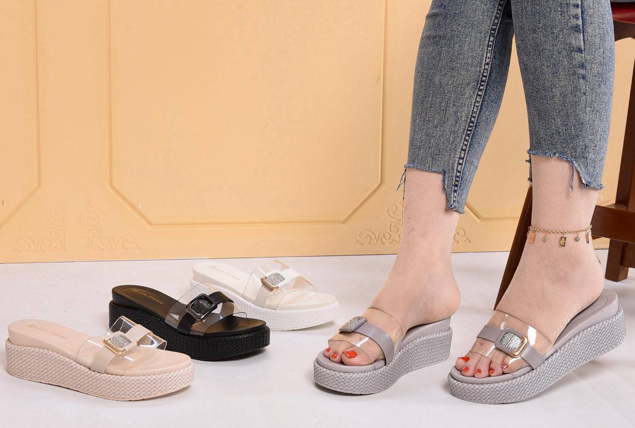 شحاطة نسائي شفاف ماستر كوالتي حديد صيفي جملة فقط ((***********))واتساب
https://t.me/+gzEp9pRiIu9lMTEy
