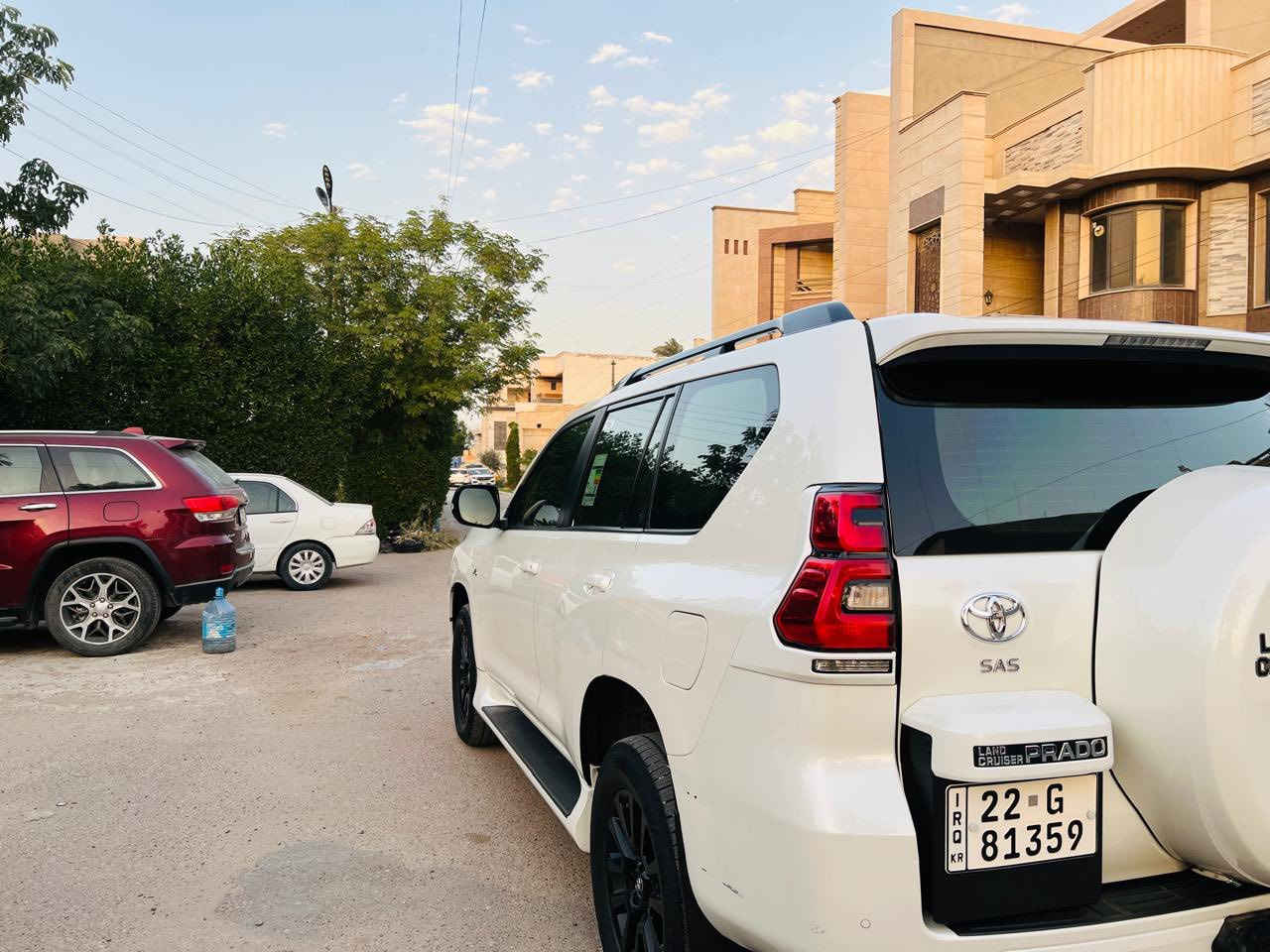 سلام عليكم برادو 
 مديل 2023 اربيل بأسمي تحويل ثاني يوم 

فئة Txs. فول موصفات 
كفالة عامة 
كير مكينة مكفولة 
سيارة ماشية 99الف 
سعر 470 وبيها مجال 
***********  اتصل او واتساب 
 مكان سيارة بغداد
