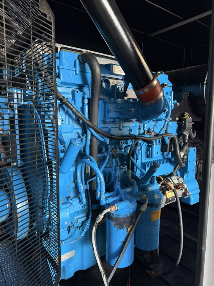 Perkins 2200
400KVA
***********
***********
