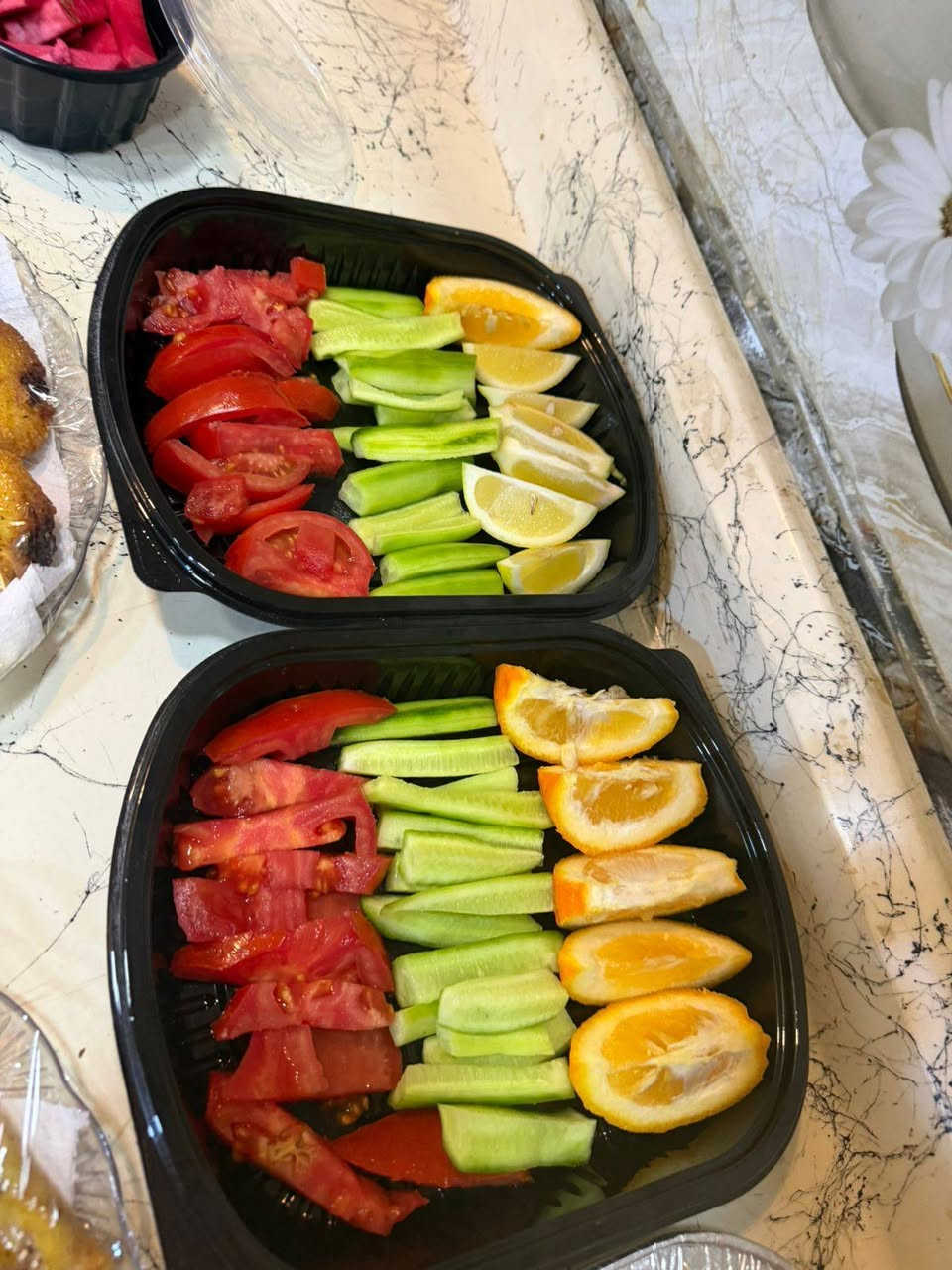 مطبخ منال.❤❤❤❤❤صنع بكل حب ♥ تجهيز ريوك خاص لكادر مدرسه خديجه💕 
بمستوى يليق بمكانتهن وتعبهن
تنفيذ دقيق وتقديم أنيق❤
للطلب والاستفسار يُرجى التواصل معنا/
***********
