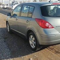 نيسان فيرسا • ٢٠١٢ • بدون تعديل
