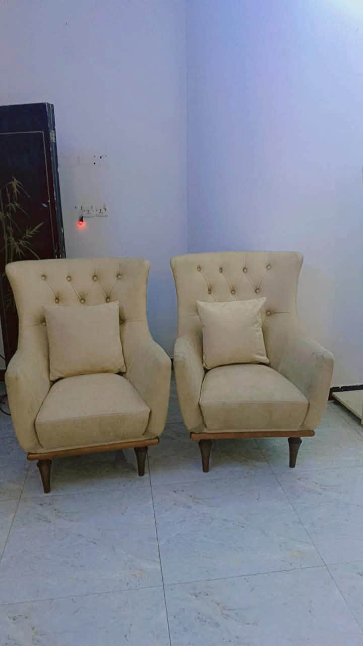 اغراض للبيع 
تخم تركي خشب زان ٨ مقاعد يصير سرير سعر ٤٥٠ 
غرفه نوم تركيه درجه اولى خشب ثقيل من مزاج سنتر كله هايدروليكً صبغ حراري سعر ٨٠٠ 
كاونتر المنيوم سطح مرمر طبيعي سعر ٥٠٠ 
ثريه ب١٠ 
قاطع خشب ثقيل اصلي ب٢٥ 
ميز طعام خشب زان ١٠٠
العنوان بغداد


**إذا كنت صاحب هذا الإعلان وتريد حذفه لأي سبب، رجاءا أرسل رسالة إلى الدعم الفني**