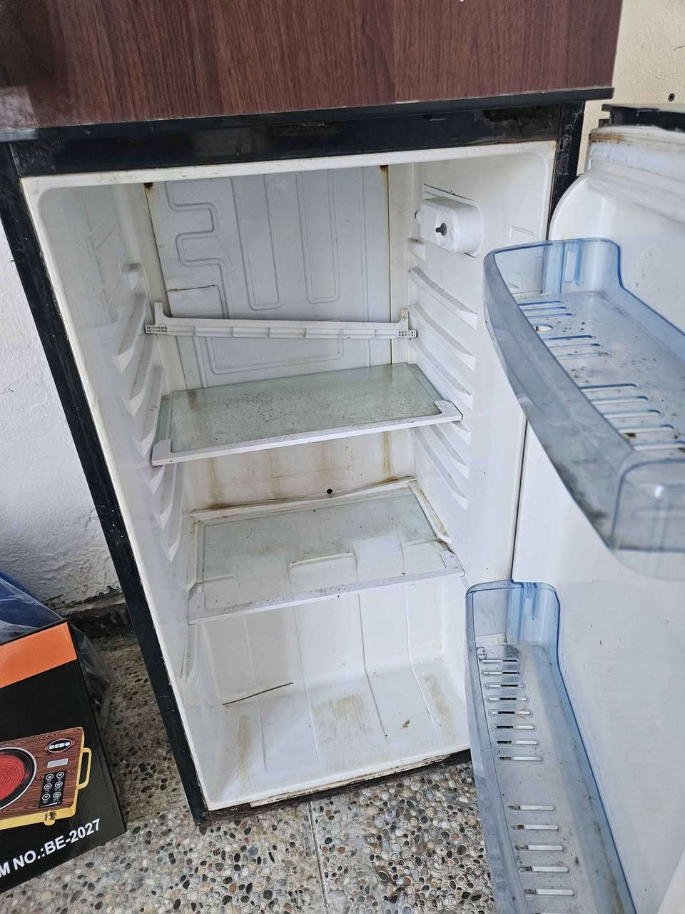 ثلاجة للبيع سعرها 65 وبيها مجال الميمونة, ميسان


**إذا كنت صاحب هذا الإعلان وتريد حذفه لأي سبب، رجاءا أرسل رسالة إلى الدعم الفني**