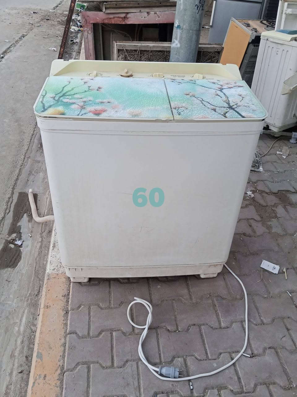مسواك جديد  ثلاجه نضافه90%100نطيه بشرط
مجمده18قدم نضافه85%100نطيه بشرط
مجمده16قدم نضافه85%100 نطيه بشرط
غساله نضافه75%100 بشرط نطيه 
السعار بصور  مكان محلي ناحيه العباسي مقابيل مسجد النور قرب عباس الفياض 
رقمي 
***********
