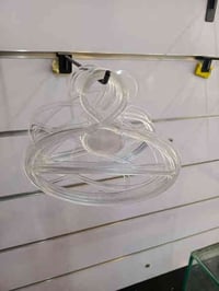 غراض محل للبيع إستخدام قليل جدا   تعلاكة شالات وربطات عدد مفتوح   تعلا...