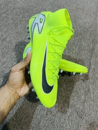 تحفه شرط نايك ميوركال اخر صدار   اصلي  باله  قياس45 نضافه1/1  اولئ شرط...