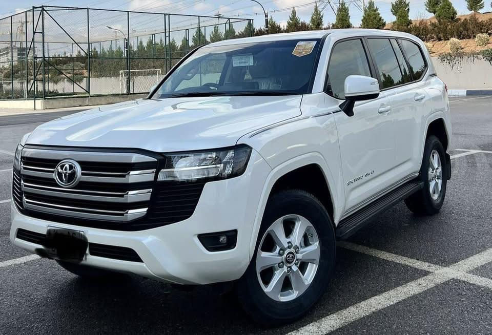 Toyota land cruiser 2025 سفری شەریکەی جیهان 

تەنیا 2 هەزار کیلۆمەتر ڕۆیشتووە 
خۆم بە سفری ڕامکێشاوە یەك دەستە 
زەمانی شەریکە ماوە 80 هەزار کم 
هیچی پێوە نیە 
نموونە لە جوانی و پاکی

سەیارەکە سفرە هەموو گیانی بەشەرت 

ژمارەی خاوەنەکەی 
***********
بو بینینی بابەتی زیاتر فولومان بکەن 🌹
#unitedautomotors #KurdistanCars #ErbilCars #landcruiser
