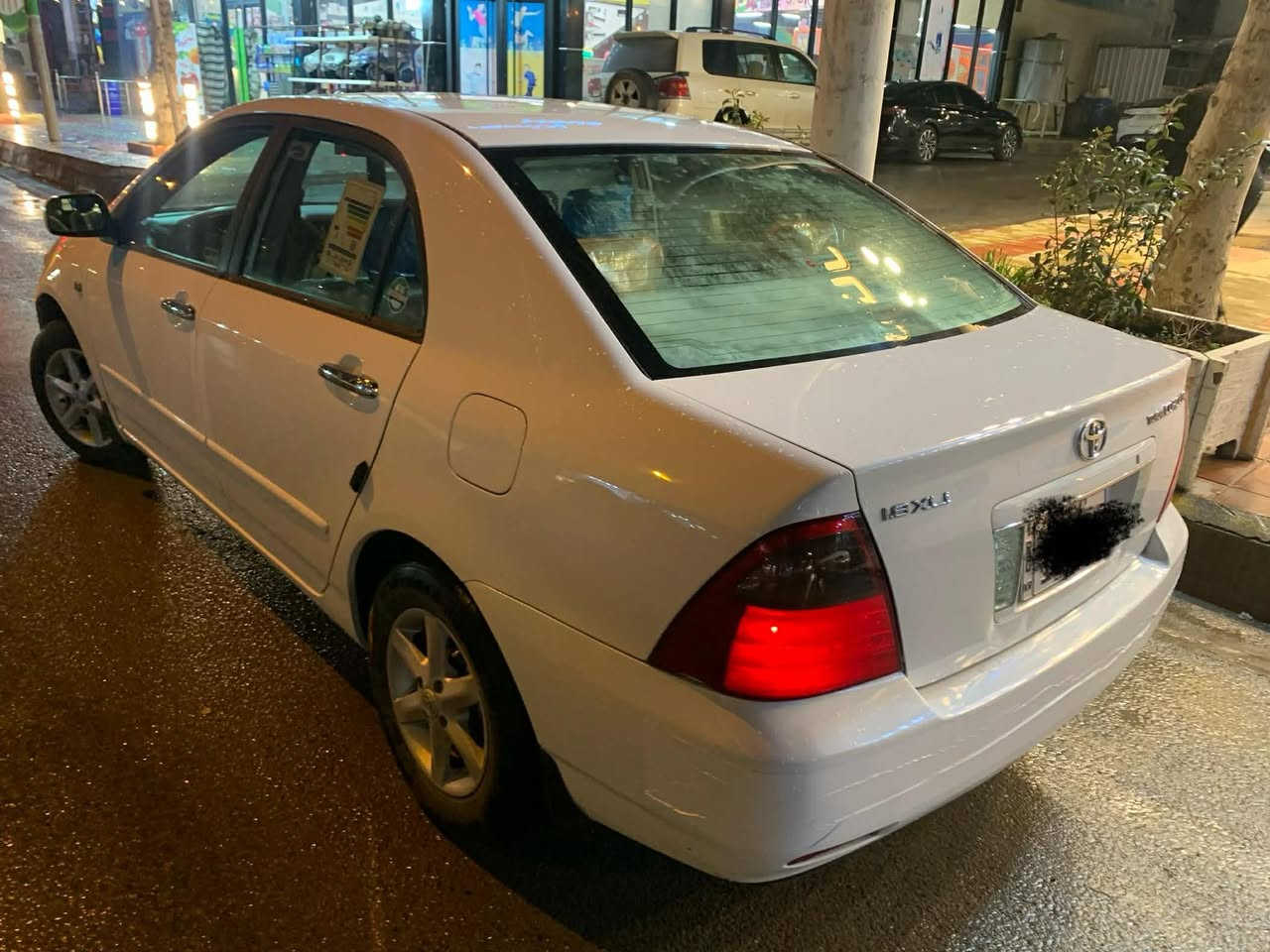 تۆیۆتە کرۆلە 2007 خەلیجی مەکینە گەورە تۆماتیک km260ڕۆشتوە  سپی بەفری فۆرمیکە ناوزەرد یەدەنیکل ویل کەپ  شاشە ئایپات بلاجکتۆر قوفل مەرکەزی سیارەکە زۆر جوان و خاوێنە چوار تای نوێیە توندو تۆلە تەبریت ساردو گەرم بەشەرت بۆیاخی نیە تەزرەی نیە پەلەیەک ساردی لەگەل کارتی هەیە جەمپەکی پێشی هەیە شانسی نەگرتوە  رەقەم سەنەوی نوێیە تا 2028 گشت گیانی بە شەرت  
نرخی.٩٨$ کەمێک محامەلە 
ژمارەی خاوەنی :***********
