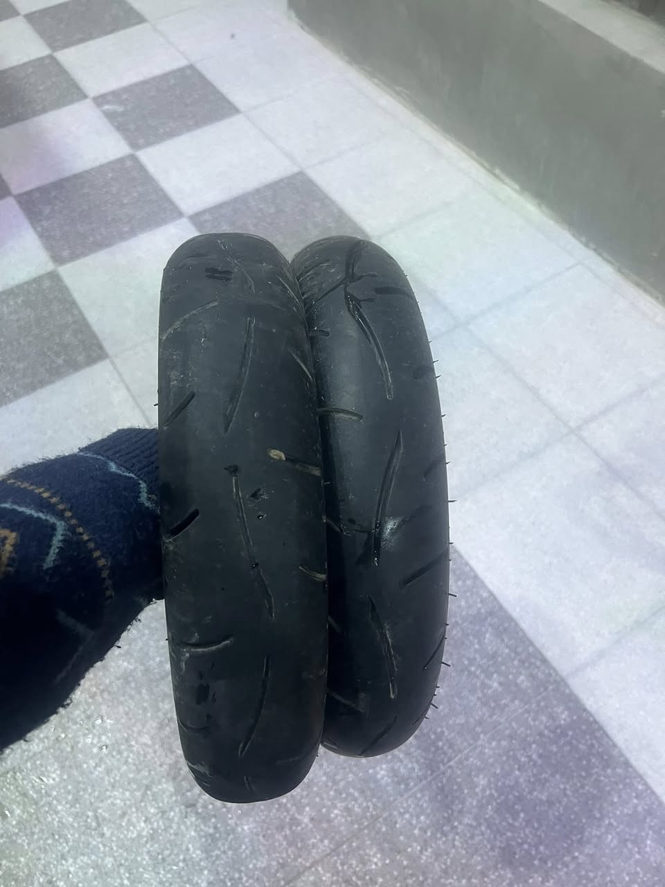 تايرات جيلاتين اصليي ماكس عام ٩٠/٩٠/١٠


**إذا كنت صاحب هذا الإعلان وتريد حذفه لأي سبب، رجاءا أرسل رسالة إلى الدعم الفني**