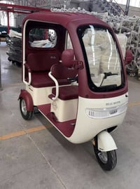 توفر لدى  مكتب نور السجاد  تيك توك شحن ثلاث عجلات  خمسه بطاريات  يمشيك...