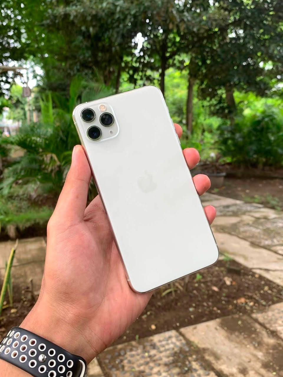 للبيع iPhone 11 Pro Max
الجهاز 
مستبدل شاشه 
وبطاريه 
كله وكاله 
شرطط
ذاكره 256
حيل نضيف100
 دبل سيم ZAA
كلو شغال
كامرات ✅
صوت ✅
سبيكر ✅
السعر 280وبي مجال شي قليل 
العنوان صلاح الدين تكريت 
للستفسار ***********
