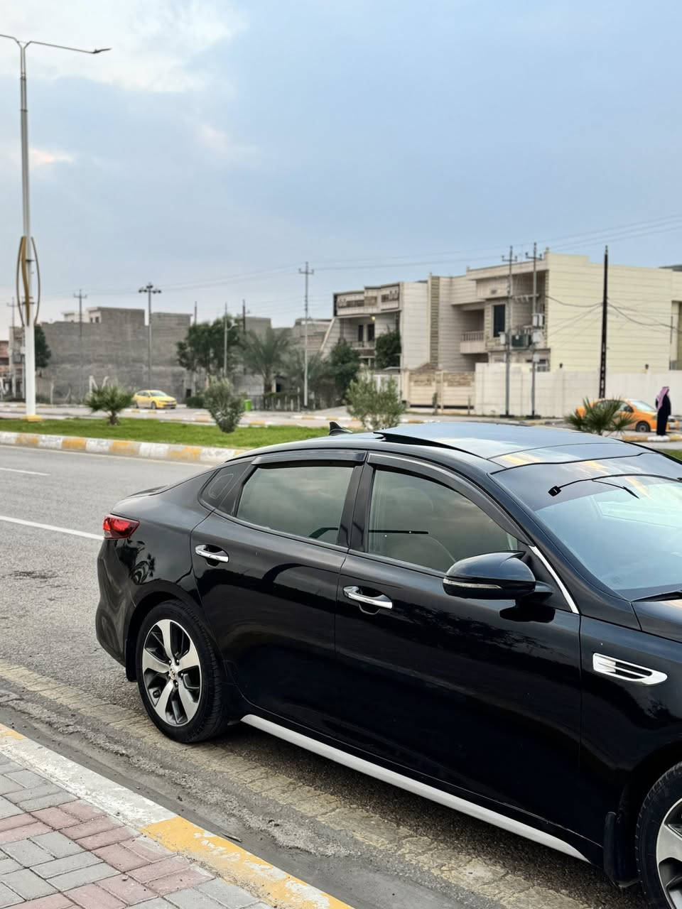 مستعجل ع بيع اوبتما 2016 خليجيه جيتي لاين محرك 2500 gdi (بيها طخه بقبق صندوق فقط) ب143 ورقه  (***********)
