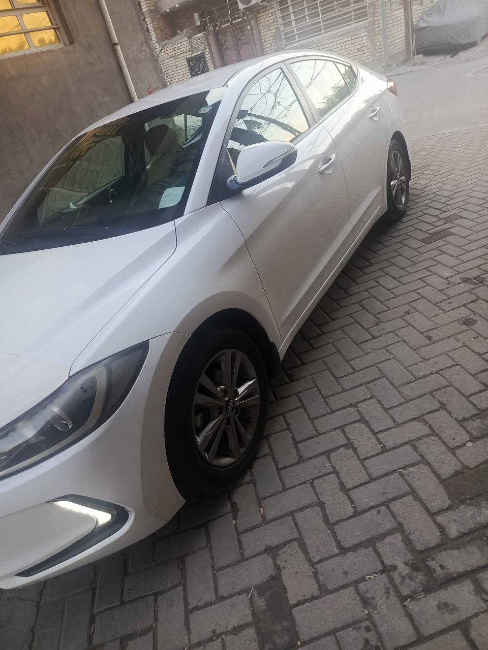 السلام عليكم النترا موديل 2018 خليجيه ماكينه 1600 بيها بارد قليل الباب الخلفي السياره رقم اربيل مكان السياره بغداد اتصل *********** السعر 130
