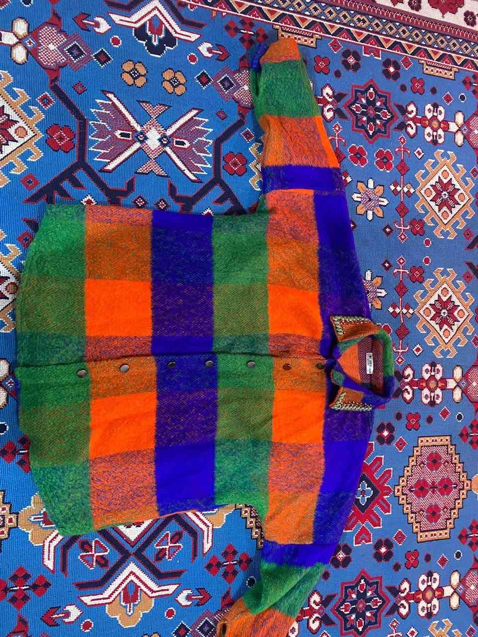 مرحبا مكلفه بالنشر قمصان ثنين الملون ملبوس مره وحده والثاني يمكن مرتين كلش جديدات ونظيفات الملون عبالك ماملبوس ماخذين الواحد على ٢٠ ديبيعووعن يلبسن قياس ٣٨ او ٤٠ القمصان وياهن بقيه الصور كلهن ب ١٥ نهايتهن


**إذا كنت صاحب هذا الإعلان وتريد حذفه لأي سبب، رجاءا أرسل رسالة إلى الدعم الفني**