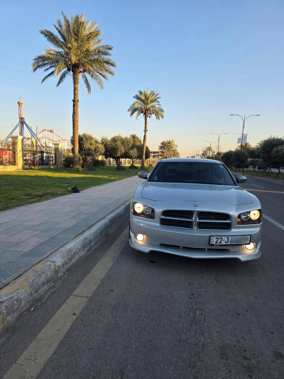 للبيع بدون مراوس جارجر ٢٠١٠ اصل بأسمنا السيارة  مكينة 3500 بلاد مكينة وكير بحالة ممتازة  طخم خلفي وامامي طخم تاير جديد سيارة جاهزة نقصها فقط تبريد غير شغال مكان السيارة الموصل...سعرها 100 وبيها مجال قليل.
للأستفسار : ***********
