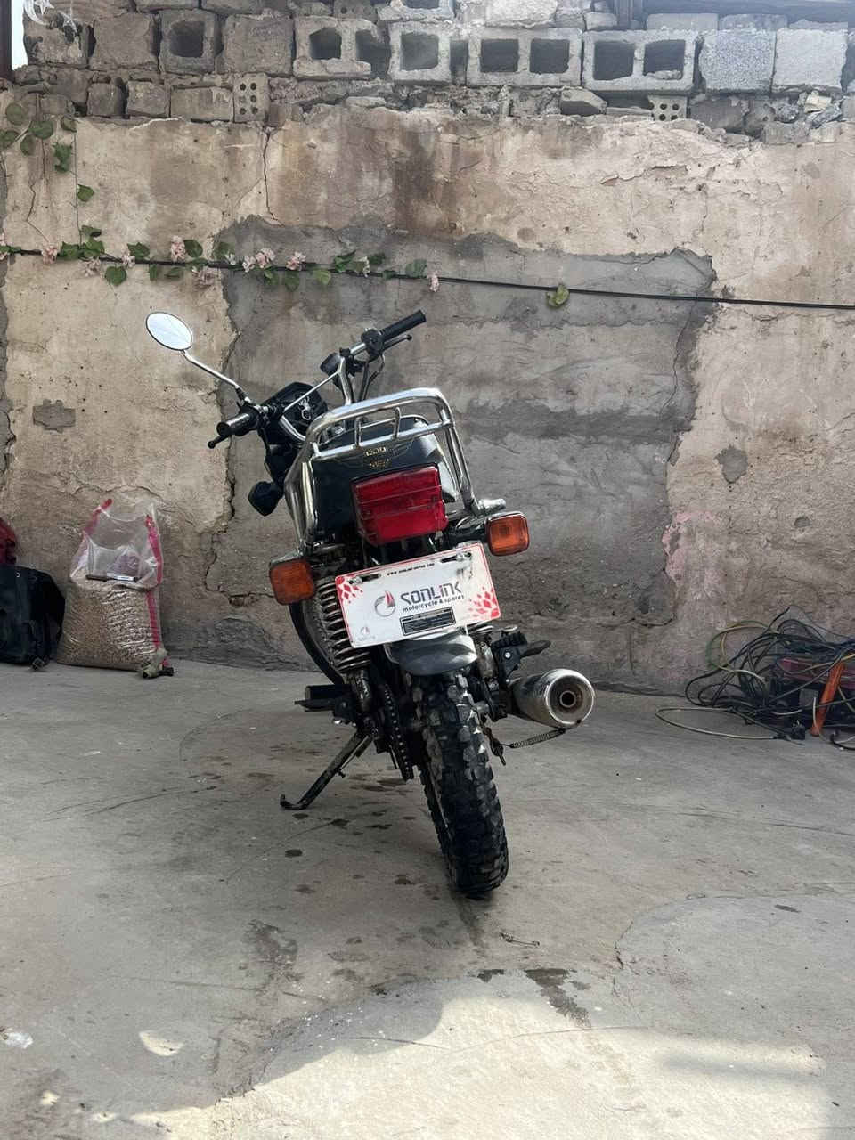 السلام عليكم سولنك تايكر ٤ كير ٢٠٢٣ دراجه مكينه خير من الله كبل لشغل وين متريد تروح بي روح كهربائيات شغاله بيه نقوصات بسيطه صيني صفاحيه يمنه طعجه بتانيكي بس ما مزروف تاير خلفي مفطر بس يمشيك مابي شي اوراقه ضاعن من يمي اكفلكياه ابكلشي السعر ٤٠٠ وبيه مجال (بغداد الدوره) ***********
